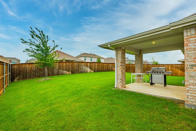 731 Lauren Grove Lane, Forney, TX 75126