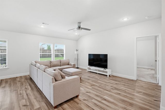 731 Lauren Grove Lane, Forney, TX 75126