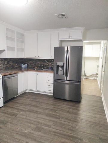 2984 Wessex Court, Columbus, OH 43232