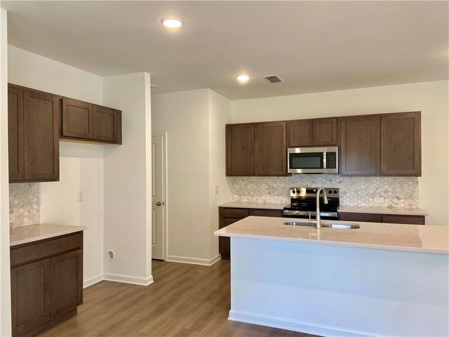 5515 Allegro Lane, Flowery Branch, GA 30542