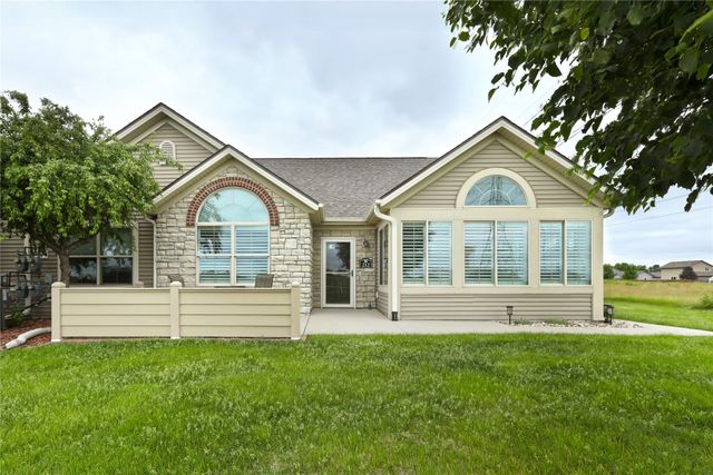 3305 SE Glenstone Drive 212, Grimes, IA 50111