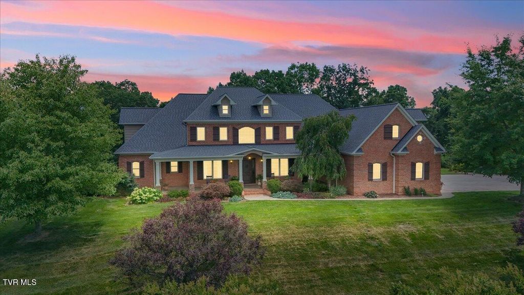 765 Warren Road, Piney Flats, TN 37686