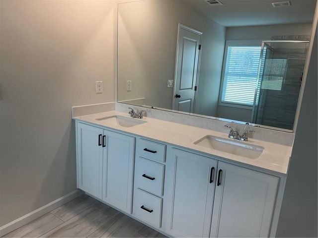 645 Rodeo Drive, Auburn, GA 30011