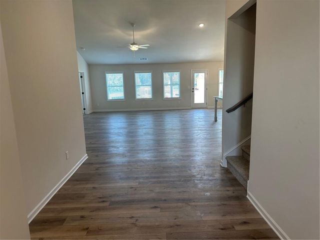 645 Rodeo Drive, Auburn, GA 30011