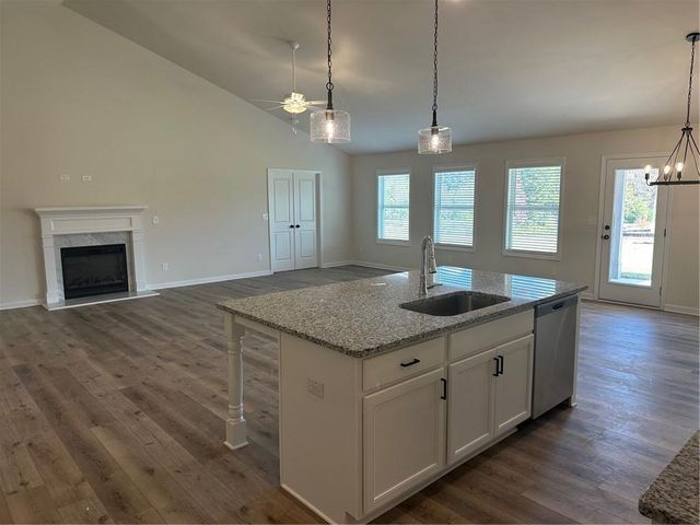 645 Rodeo Drive, Auburn, GA 30011