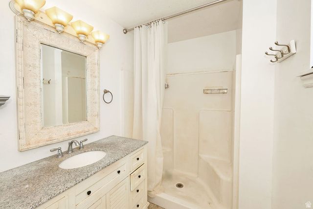 3462 S 5100 W, West Haven, UT 84401