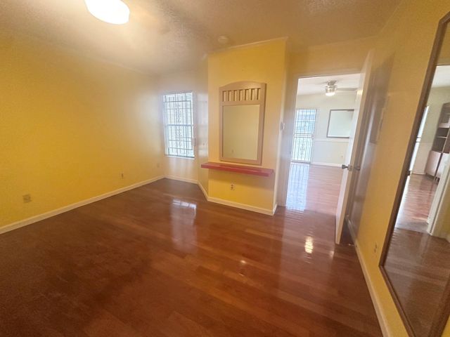 2750 Holly Hall Street 403, Houston, TX 77054