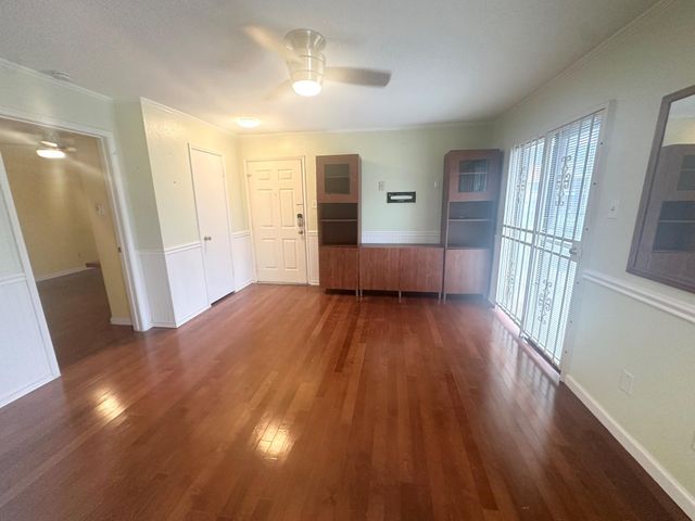2750 Holly Hall Street 403, Houston, TX 77054