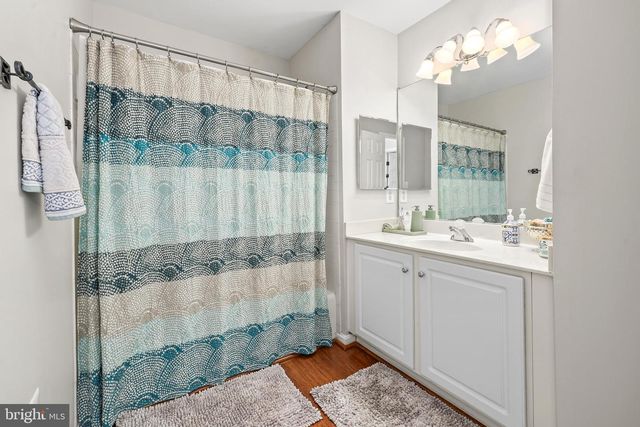 43170 PARKERS RIDGE DR, Leesburg, VA 20176