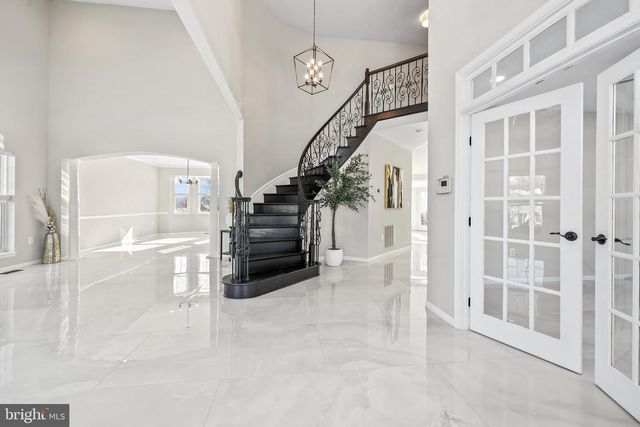 43170 PARKERS RIDGE DR, Leesburg, VA 20176