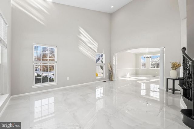 43170 PARKERS RIDGE DR, Leesburg, VA 20176