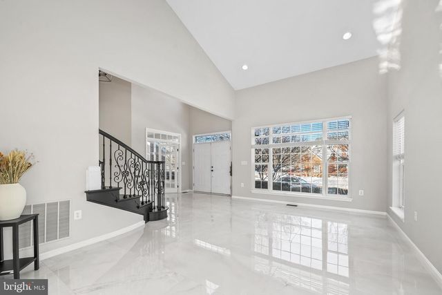 43170 PARKERS RIDGE DR, Leesburg, VA 20176