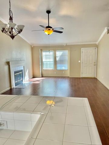 8657 Golden Sage Dr, Elk Grove, CA 95624