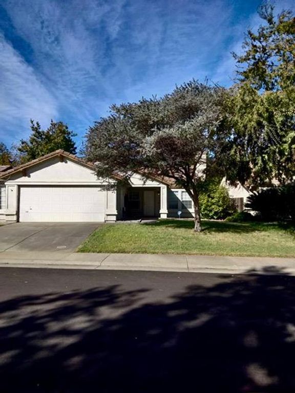 8657 Golden Sage Dr, Elk Grove, CA 95624