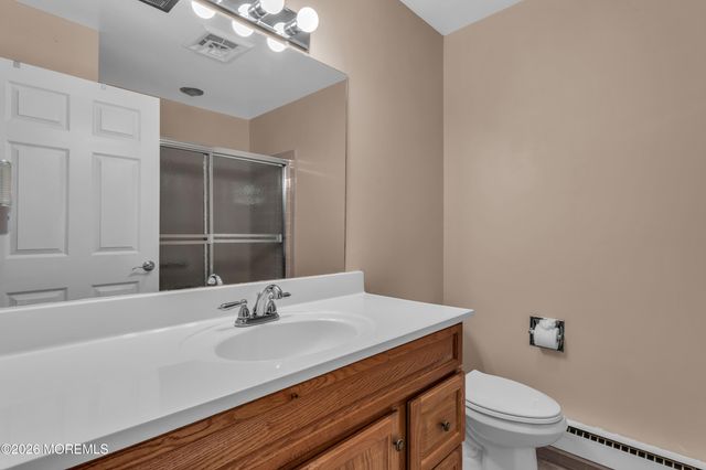 912B Dumbarton Drive, Lakewood, NJ 08701