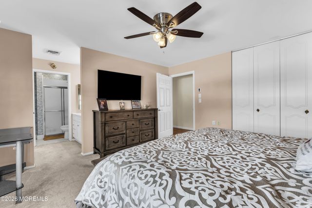 912B Dumbarton Drive, Lakewood, NJ 08701