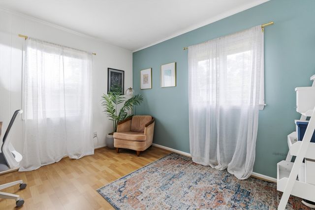 14 Hardwick Rd, Natick, MA 01760