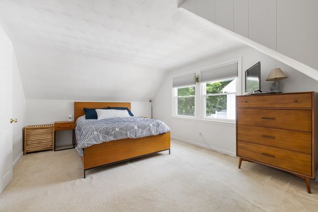 14 Hardwick Rd, Natick, MA 01760
