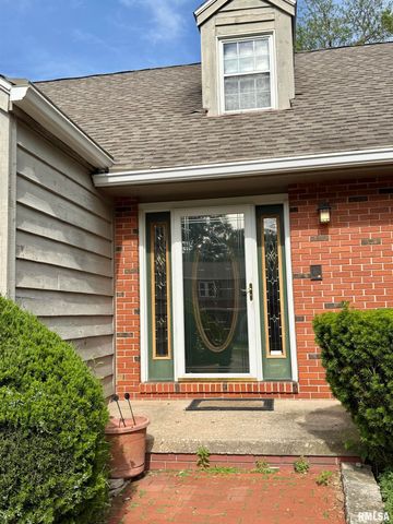 6708 N POST OAK Road, Peoria, IL 61615