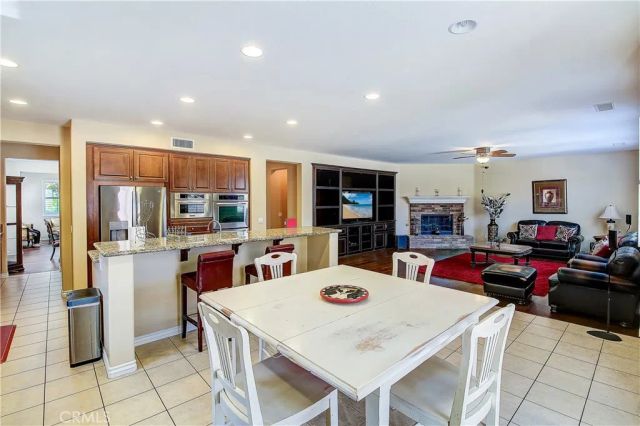 13033 Ridge Route Road, Riverside, CA 92503