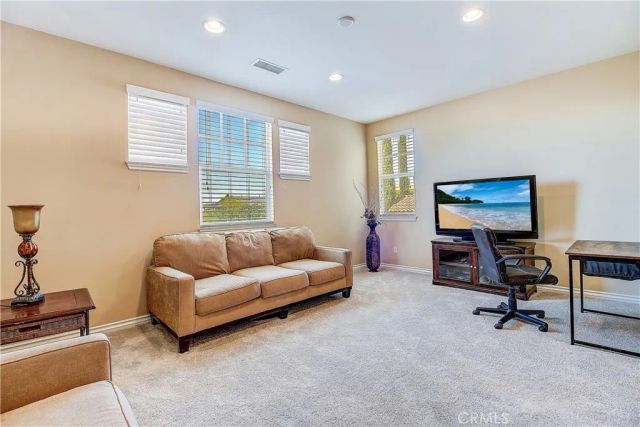 13033 Ridge Route Road, Riverside, CA 92503