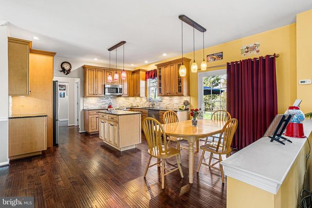 2314 DEVON DR, Quakertown, PA 18951