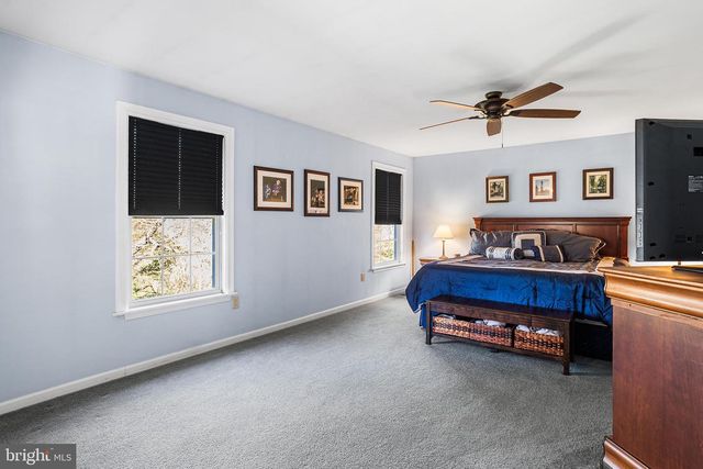 2314 DEVON DR, Quakertown, PA 18951