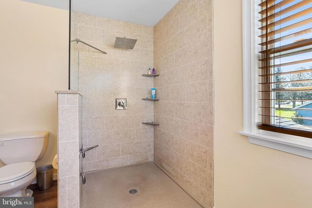 2314 DEVON DR, Quakertown, PA 18951