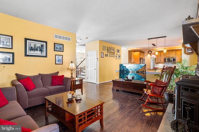2314 DEVON DR, Quakertown, PA 18951