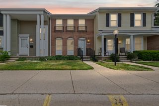 37578 Charter Oa Boulevard, Clinton Township, MI 48036