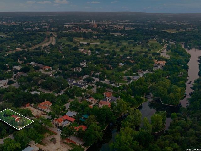 299 W EDGEWATER TER, New Braunfels, TX 78130