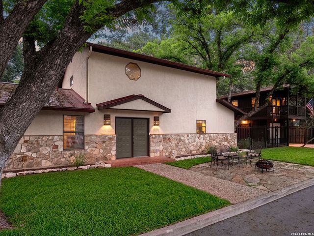 299 W EDGEWATER TER, New Braunfels, TX 78130