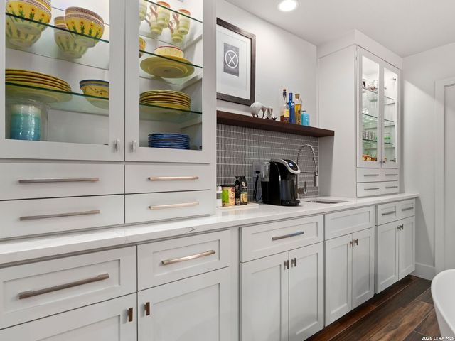 299 W EDGEWATER TER, New Braunfels, TX 78130