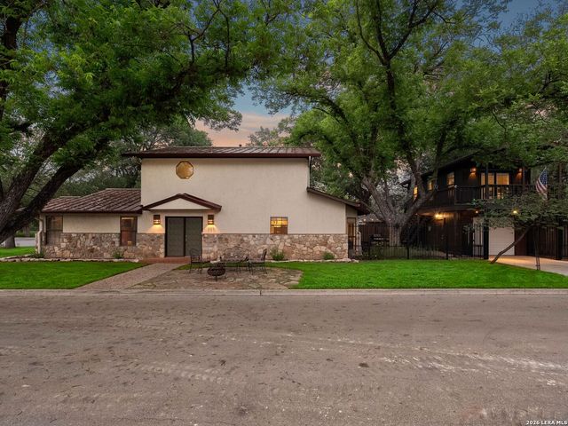 299 W EDGEWATER TER, New Braunfels, TX 78130
