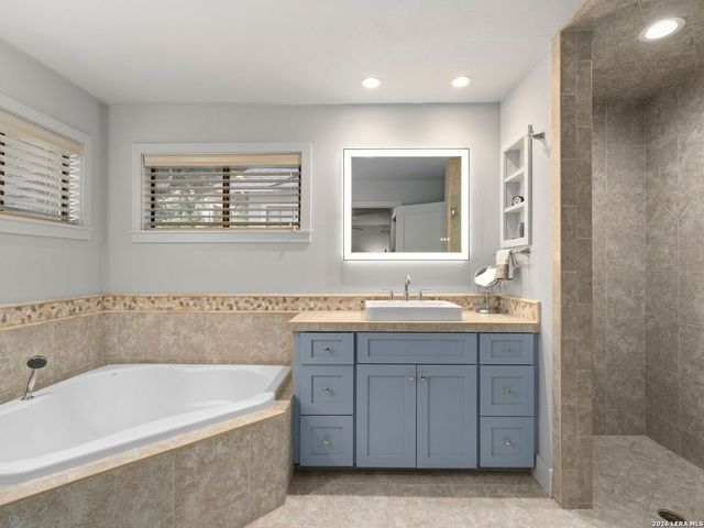 299 W EDGEWATER TER, New Braunfels, TX 78130
