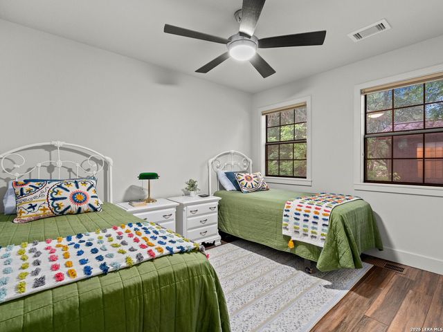 299 W EDGEWATER TER, New Braunfels, TX 78130