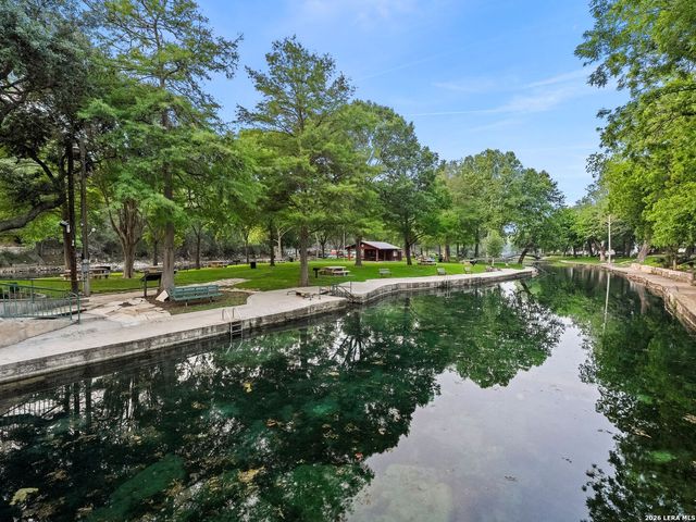 299 W EDGEWATER TER, New Braunfels, TX 78130