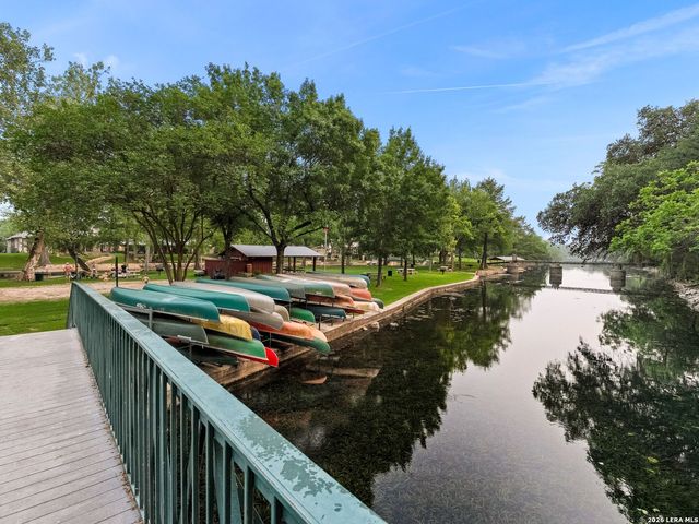 299 W EDGEWATER TER, New Braunfels, TX 78130