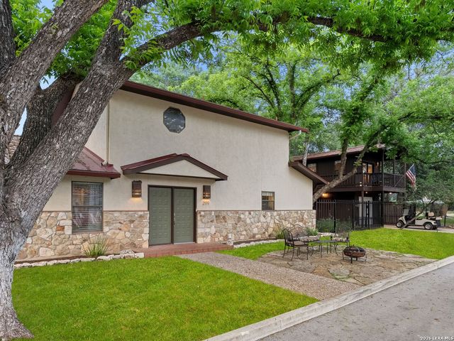 299 W EDGEWATER TER, New Braunfels, TX 78130