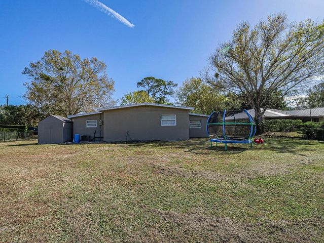 2875 58th Court, Vero Beach, FL 32966