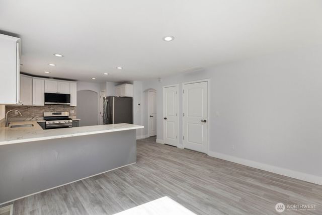 20133 7th Avenue SE, Bothell, WA 98012