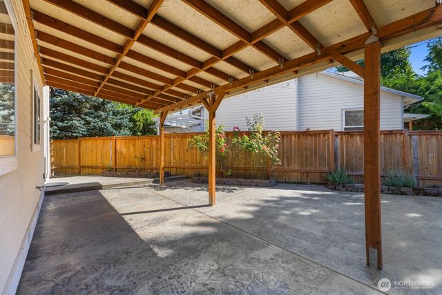 20133 7th Avenue SE, Bothell, WA 98012