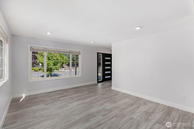 20133 7th Avenue SE, Bothell, WA 98012