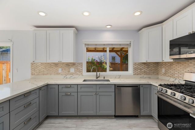 20133 7th Avenue SE, Bothell, WA 98012