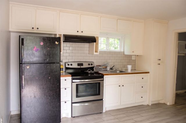 806 Granville Drive, Houston, TX 77091