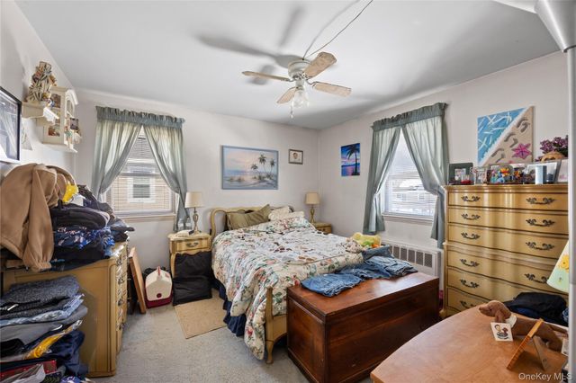 27 Elizabeth Drive, Bethpage, NY 11714