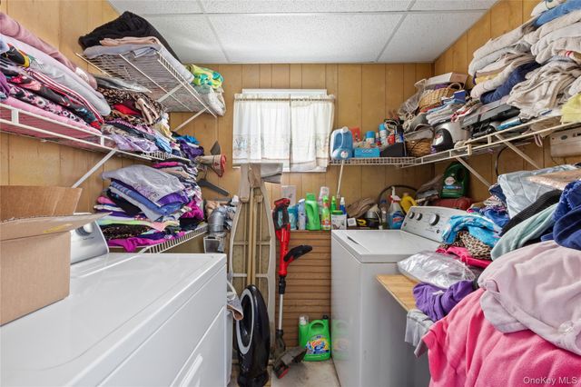 27 Elizabeth Drive, Bethpage, NY 11714