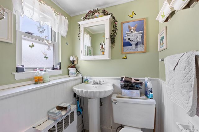 27 Elizabeth Drive, Bethpage, NY 11714