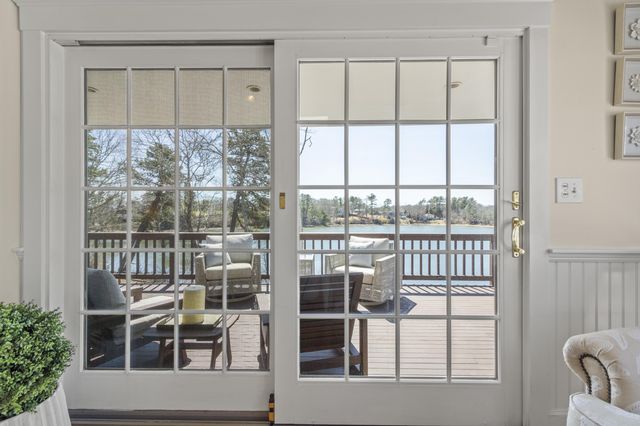 9 Fabyan Way, Buzzards Bay, MA 02532