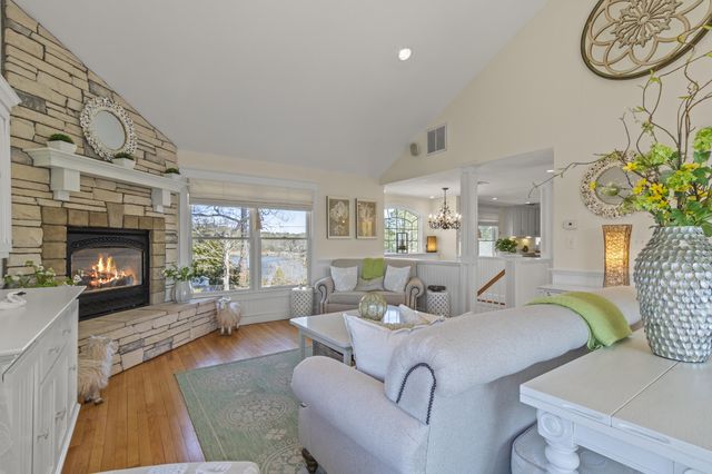9 Fabyan Way, Buzzards Bay, MA 02532